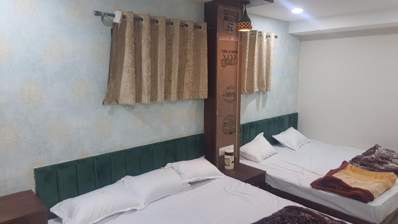 Green Leaf Hotel Ujjain Exterior foto