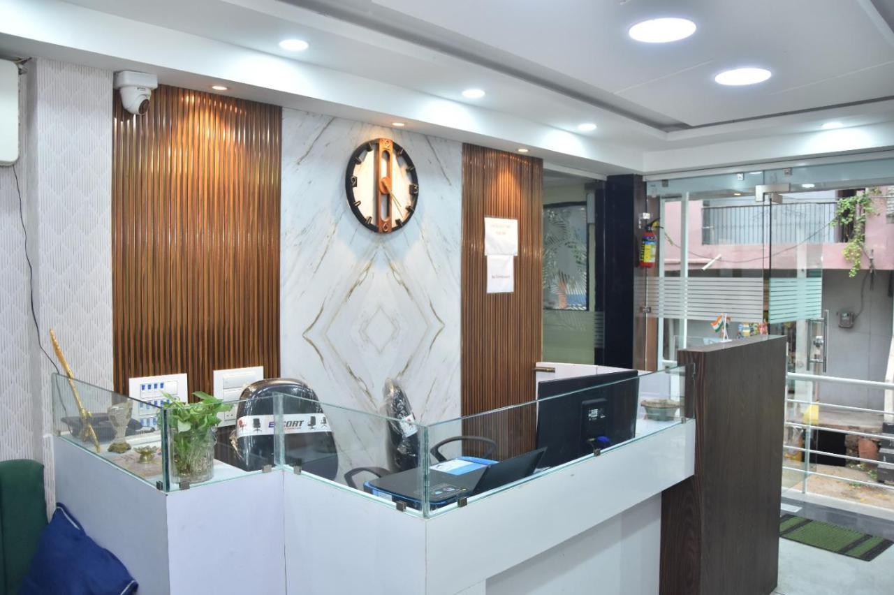 Green Leaf Hotel Ujjain Exterior foto