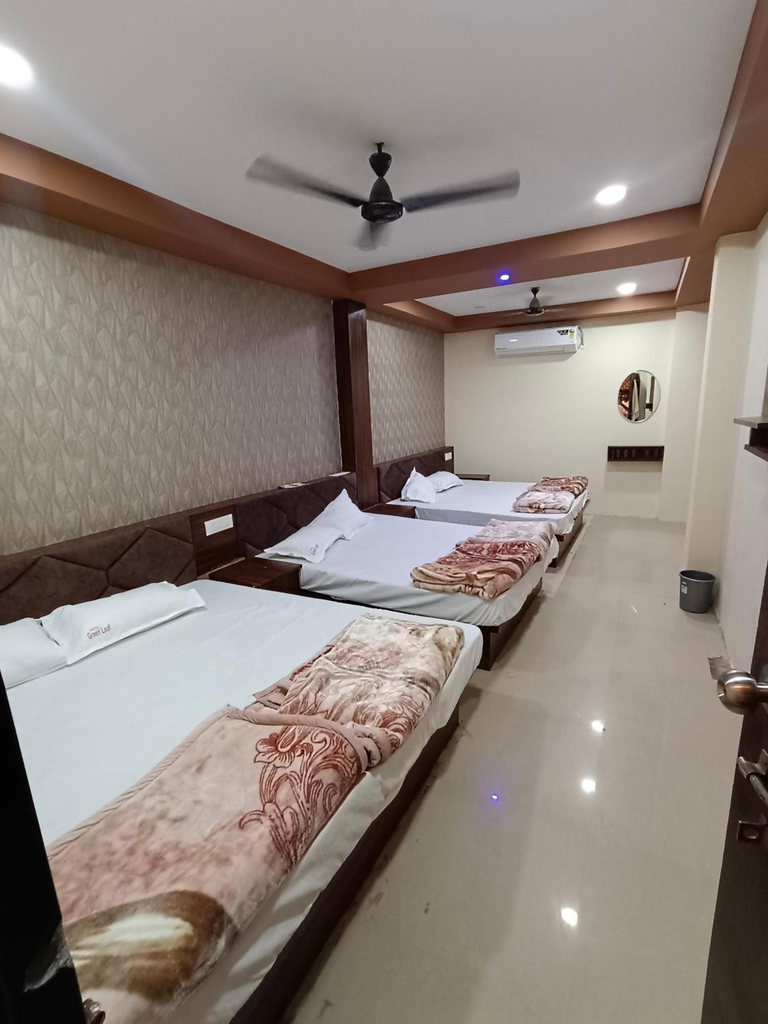 Green Leaf Hotel Ujjain Exterior foto