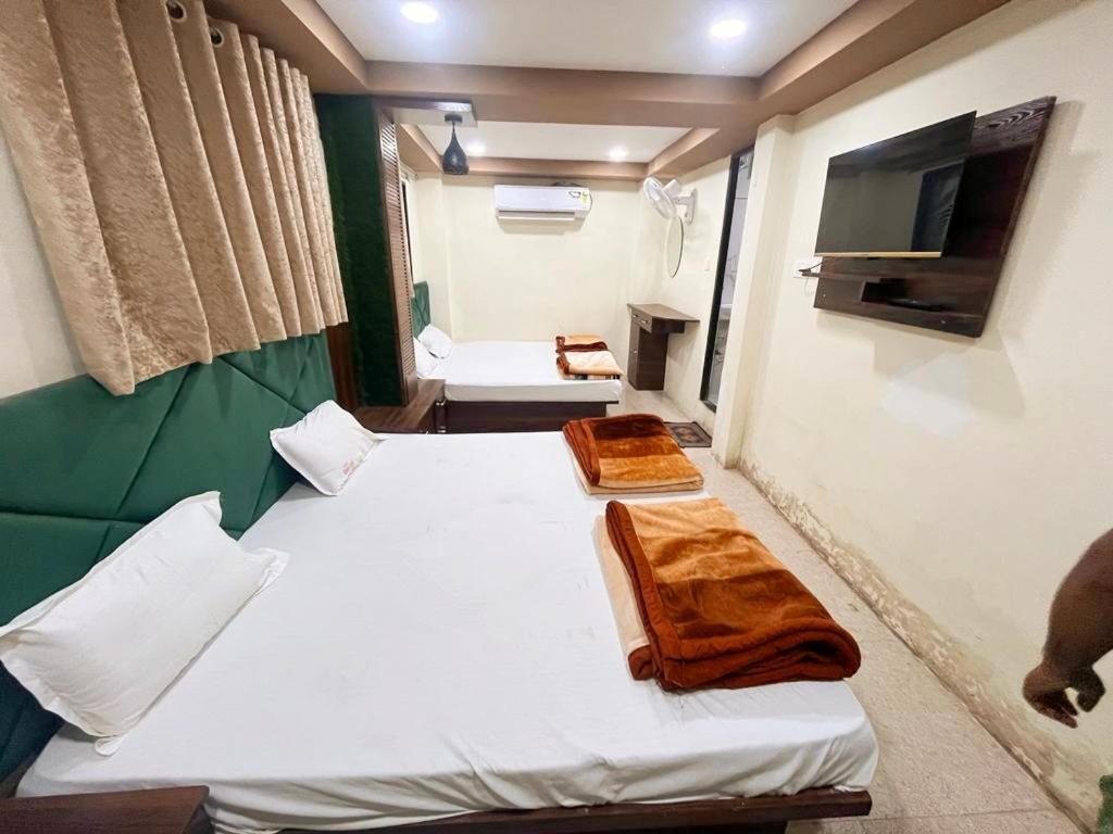Green Leaf Hotel Ujjain Exterior foto