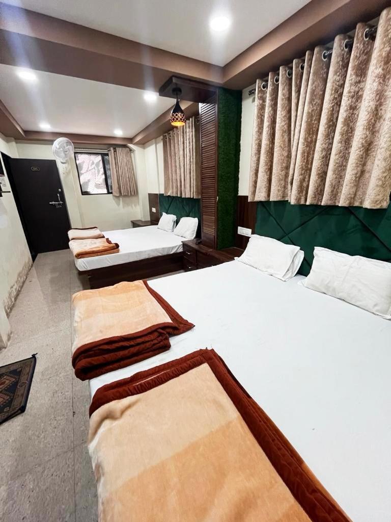 Green Leaf Hotel Ujjain Exterior foto